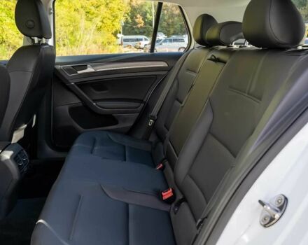 Белый Фольксваген Гольф, объемом двигателя 0 л и пробегом 66 тыс. км за 5500 $, фото 9 на Automoto.ua