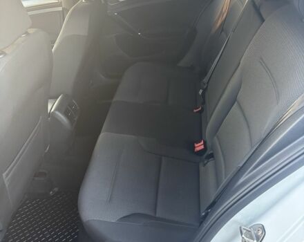 Білий Фольксваген Гольф, об'ємом двигуна 0 л та пробігом 169 тис. км за 12000 $, фото 4 на Automoto.ua