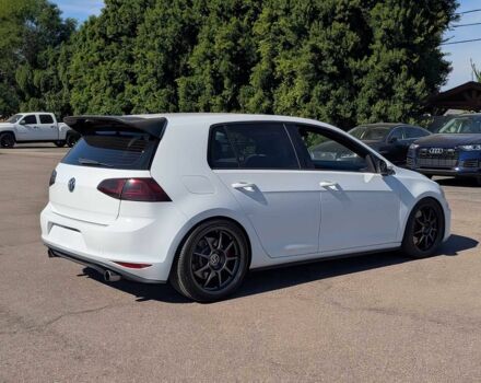 Белый Фольксваген Гольф, объемом двигателя 2 л и пробегом 69 тыс. км за 8000 $, фото 4 на Automoto.ua