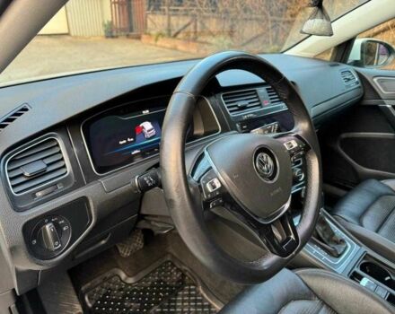 Белый Фольксваген Гольф, объемом двигателя 0 л и пробегом 139 тыс. км за 14000 $, фото 4 на Automoto.ua