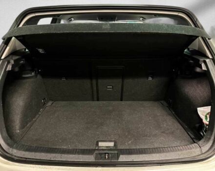 Белый Фольксваген Гольф, объемом двигателя 0 л и пробегом 98 тыс. км за 12800 $, фото 4 на Automoto.ua