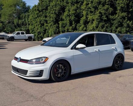 Белый Фольксваген Гольф, объемом двигателя 2 л и пробегом 69 тыс. км за 8000 $, фото 2 на Automoto.ua