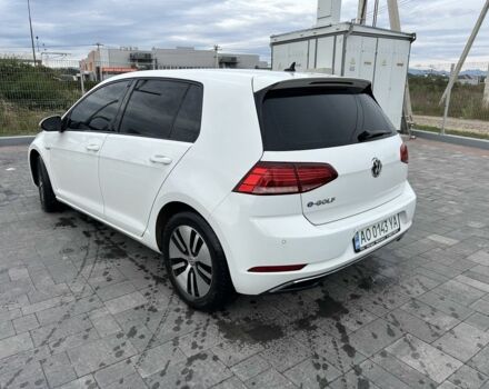Белый Фольксваген Гольф, объемом двигателя 0 л и пробегом 98 тыс. км за 12800 $, фото 7 на Automoto.ua