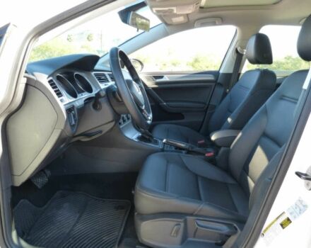 Белый Фольксваген Гольф, объемом двигателя 1.8 л и пробегом 58 тыс. км за 4800 $, фото 11 на Automoto.ua