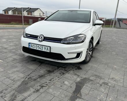 Белый Фольксваген Гольф, объемом двигателя 0 л и пробегом 98 тыс. км за 12800 $, фото 4 на Automoto.ua