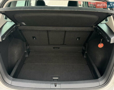 Белый Фольксваген Гольф, объемом двигателя 2 л и пробегом 274 тыс. км за 14299 $, фото 18 на Automoto.ua