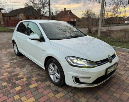 Белый Фольксваген Гольф, объемом двигателя 0 л и пробегом 139 тыс. км за 14000 $, фото 1 на Automoto.ua