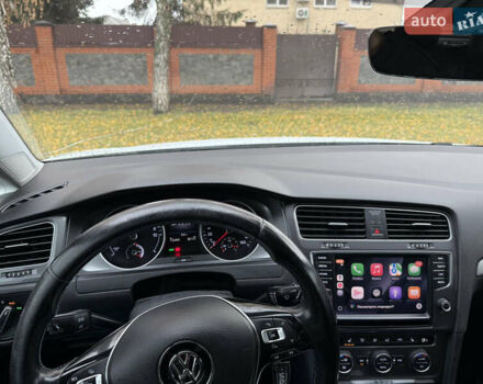 Фольксваген Гольф 2017 в Днепре (Днепропетровске) на Automoto.ua Белый Фольксваген Гольф, объемом двигателя 0 л и пробегом 113 тыс. км за 9200 $, фото 26 на Automoto.ua