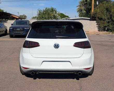 Белый Фольксваген Гольф, объемом двигателя 2 л и пробегом 69 тыс. км за 8000 $, фото 5 на Automoto.ua