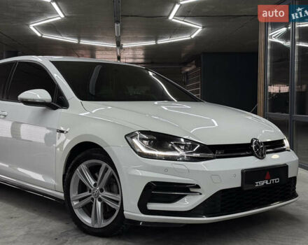 Белый Фольксваген Гольф, объемом двигателя 1.6 л и пробегом 157 тыс. км за 16500 $, фото 2 на Automoto.ua