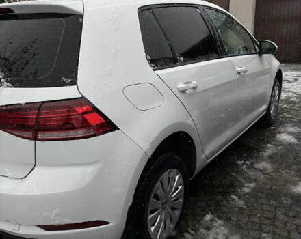 Белый Фольксваген Гольф, объемом двигателя 1.4 л и пробегом 97 тыс. км за 14800 $, фото 2 на Automoto.ua