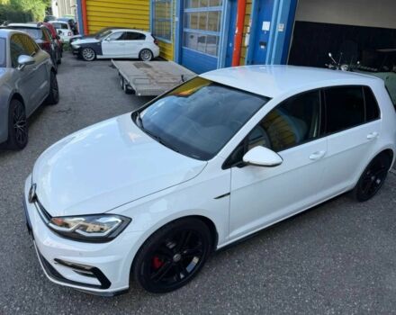 Белый Фольксваген Гольф, объемом двигателя 1.6 л и пробегом 39 тыс. км за 8100 $, фото 2 на Automoto.ua