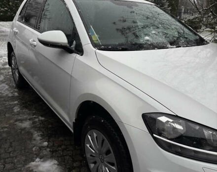 Белый Фольксваген Гольф, объемом двигателя 1.4 л и пробегом 97 тыс. км за 14800 $, фото 1 на Automoto.ua