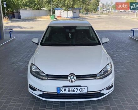 Белый Фольксваген Гольф, объемом двигателя 1.8 л и пробегом 99 тыс. км за 12999 $, фото 4 на Automoto.ua