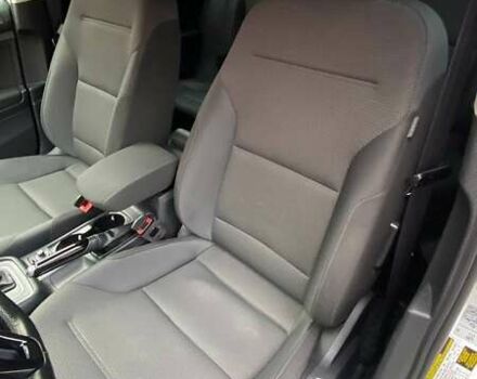 Белый Фольксваген Гольф, объемом двигателя 1.8 л и пробегом 105 тыс. км за 13000 $, фото 15 на Automoto.ua