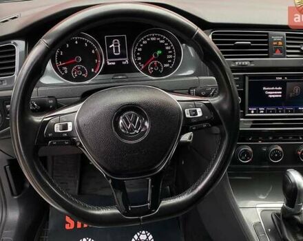 Белый Фольксваген Гольф, объемом двигателя 1.8 л и пробегом 105 тыс. км за 13000 $, фото 17 на Automoto.ua