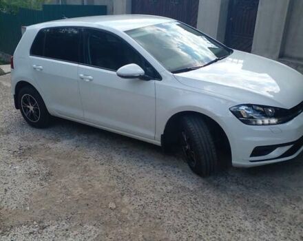 Белый Фольксваген Гольф, объемом двигателя 1 л и пробегом 30 тыс. км за 14200 $, фото 4 на Automoto.ua