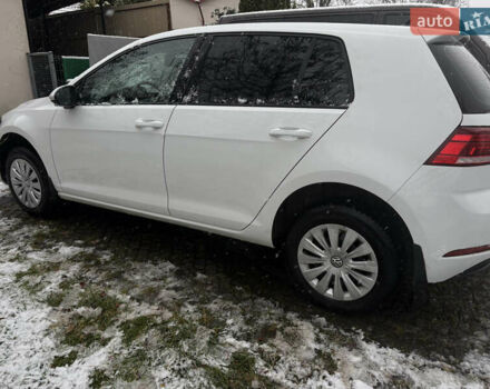 Белый Фольксваген Гольф, объемом двигателя 1.4 л и пробегом 97 тыс. км за 14800 $, фото 5 на Automoto.ua