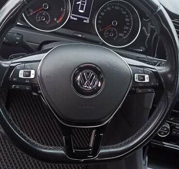 Белый Фольксваген Гольф, объемом двигателя 1.6 л и пробегом 200 тыс. км за 15500 $, фото 18 на Automoto.ua