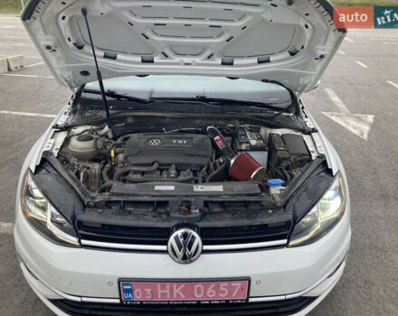 Білий Фольксваген Гольф, об'ємом двигуна 1.8 л та пробігом 157 тис. км за 13000 $, фото 8 на Automoto.ua