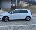 Белый Фольксваген Гольф, объемом двигателя 0 л и пробегом 67 тыс. км за 13100 $, фото 1 на Automoto.ua