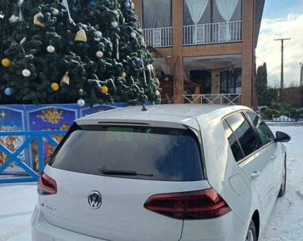 Белый Фольксваген Гольф, объемом двигателя 0 л и пробегом 101 тыс. км за 13152 $, фото 4 на Automoto.ua