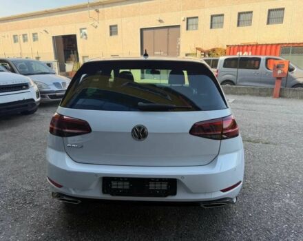 Белый Фольксваген Гольф, объемом двигателя 1.6 л и пробегом 39 тыс. км за 8100 $, фото 4 на Automoto.ua