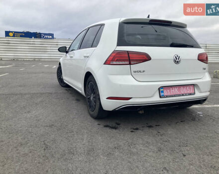 Білий Фольксваген Гольф, об'ємом двигуна 1.8 л та пробігом 157 тис. км за 13000 $, фото 3 на Automoto.ua