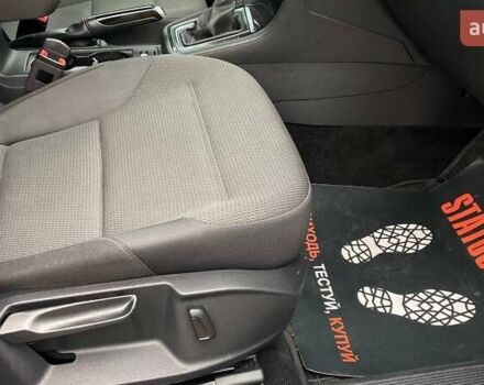 Белый Фольксваген Гольф, объемом двигателя 1.8 л и пробегом 105 тыс. км за 13000 $, фото 34 на Automoto.ua