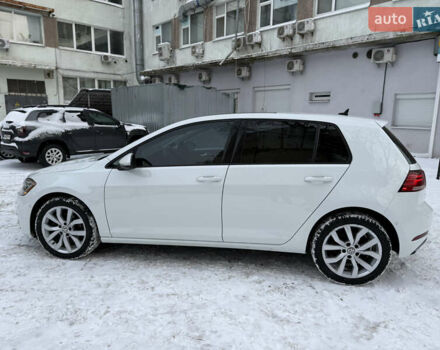 Белый Фольксваген Гольф, объемом двигателя 1.8 л и пробегом 111 тыс. км за 17000 $, фото 7 на Automoto.ua