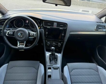 Белый Фольксваген Гольф, объемом двигателя 1.6 л и пробегом 39 тыс. км за 8100 $, фото 6 на Automoto.ua