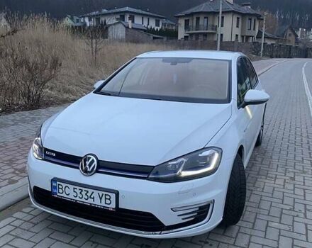 Белый Фольксваген Гольф, объемом двигателя 0 л и пробегом 67 тыс. км за 13100 $, фото 7 на Automoto.ua