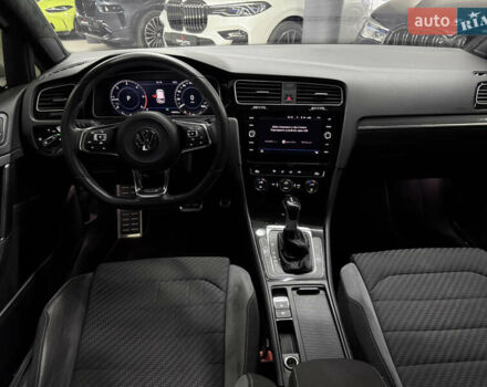 Белый Фольксваген Гольф, объемом двигателя 1.6 л и пробегом 157 тыс. км за 16500 $, фото 16 на Automoto.ua