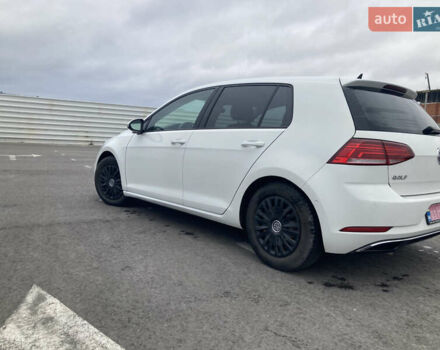 Білий Фольксваген Гольф, об'ємом двигуна 1.8 л та пробігом 157 тис. км за 13000 $, фото 4 на Automoto.ua