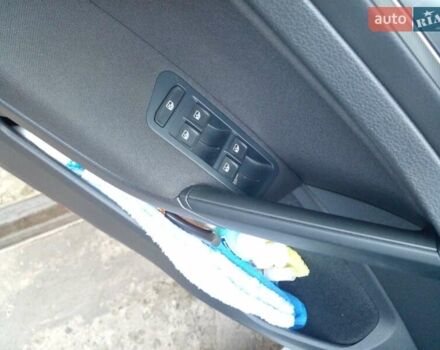 Белый Фольксваген Гольф, объемом двигателя 1 л и пробегом 30 тыс. км за 14200 $, фото 16 на Automoto.ua