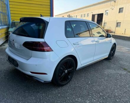 Белый Фольксваген Гольф, объемом двигателя 1.6 л и пробегом 39 тыс. км за 8100 $, фото 5 на Automoto.ua