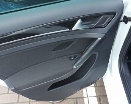 Белый Фольксваген Гольф, объемом двигателя 1.6 л и пробегом 200 тыс. км за 15500 $, фото 12 на Automoto.ua