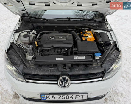 Белый Фольксваген Гольф, объемом двигателя 1.8 л и пробегом 111 тыс. км за 17000 $, фото 24 на Automoto.ua