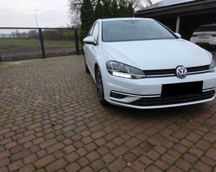 Белый Фольксваген Гольф, объемом двигателя 1.6 л и пробегом 89 тыс. км за 9900 $, фото 1 на Automoto.ua