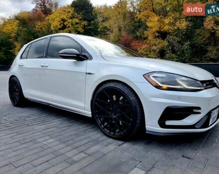 Белый Фольксваген Гольф, объемом двигателя 1.99 л и пробегом 111 тыс. км за 30000 $, фото 4 на Automoto.ua