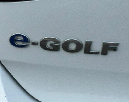 Белый Фольксваген Гольф, объемом двигателя 0 л и пробегом 102 тыс. км за 12200 $, фото 8 на Automoto.ua