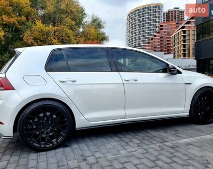 Белый Фольксваген Гольф, объемом двигателя 1.99 л и пробегом 111 тыс. км за 30000 $, фото 2 на Automoto.ua