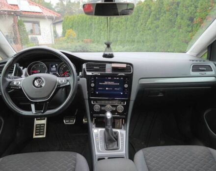 Белый Фольксваген Гольф, объемом двигателя 1.6 л и пробегом 89 тыс. км за 9900 $, фото 5 на Automoto.ua