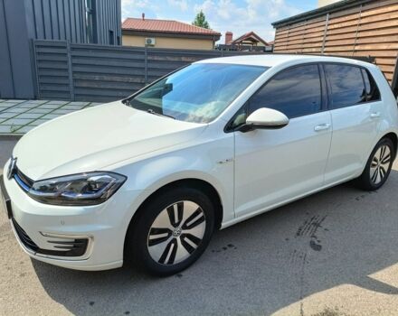 Белый Фольксваген Гольф, объемом двигателя 0 л и пробегом 102 тыс. км за 13300 $, фото 2 на Automoto.ua