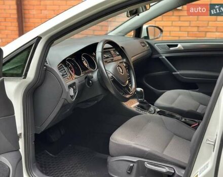 Білий Фольксваген Гольф, об'ємом двигуна 1.4 л та пробігом 95 тис. км за 15700 $, фото 8 на Automoto.ua