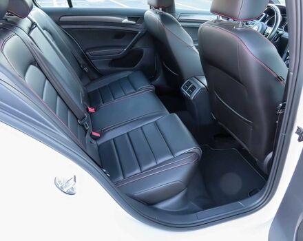 Белый Фольксваген Гольф, объемом двигателя 2 л и пробегом 33 тыс. км за 9900 $, фото 13 на Automoto.ua