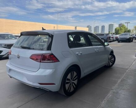 Белый Фольксваген Гольф, объемом двигателя 0 л и пробегом 43 тыс. км за 6000 $, фото 5 на Automoto.ua