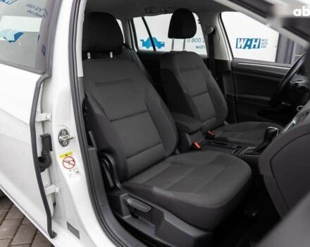 Білий Фольксваген Гольф, об'ємом двигуна 2 л та пробігом 270 тис. км за 15350 $, фото 24 на Automoto.ua