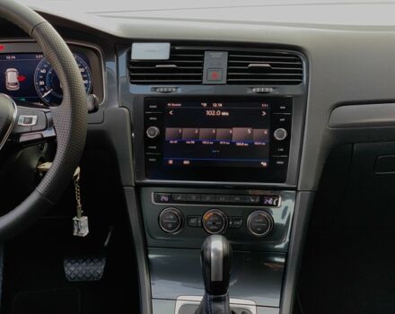 Белый Фольксваген Гольф, объемом двигателя 0 л и пробегом 73 тыс. км за 13955 $, фото 15 на Automoto.ua