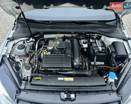 Білий Фольксваген Гольф, об'ємом двигуна 1.4 л та пробігом 87 тис. км за 16500 $, фото 10 на Automoto.ua